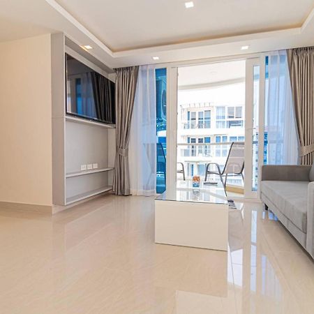 Grand Avenue By Fantasea Beach Pattaya Rom bilde